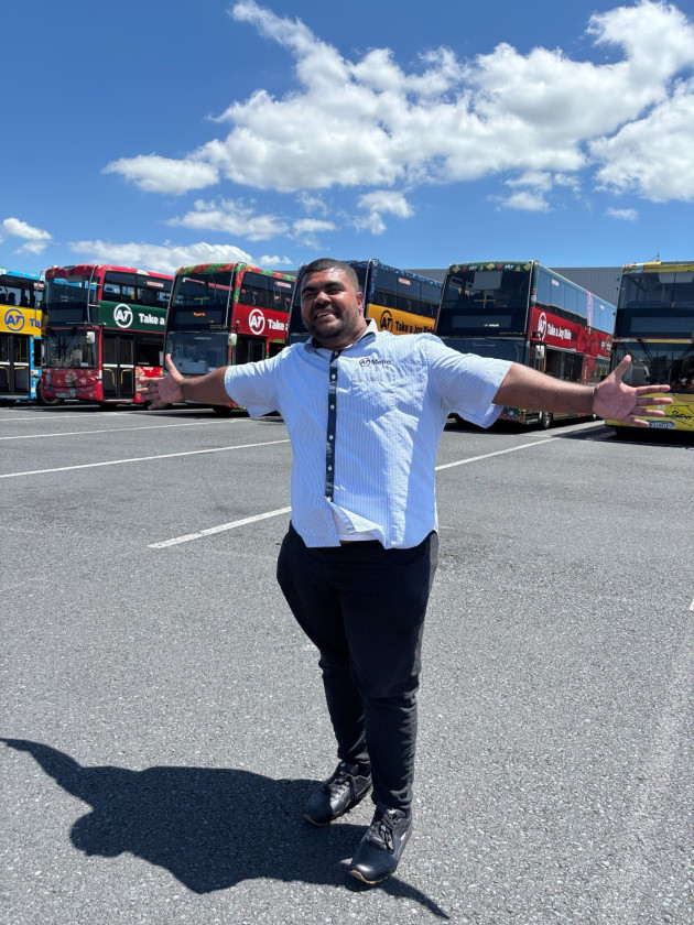 Bringing Christmas cheer to Auckland commutes